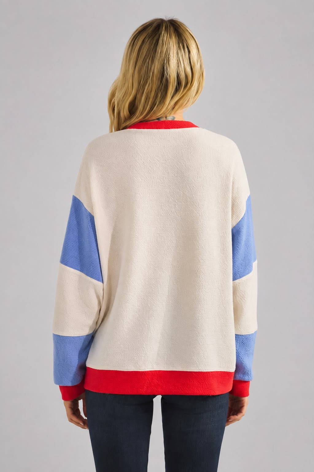 Cloudy Knit Colorblock Long Sleeve
Top