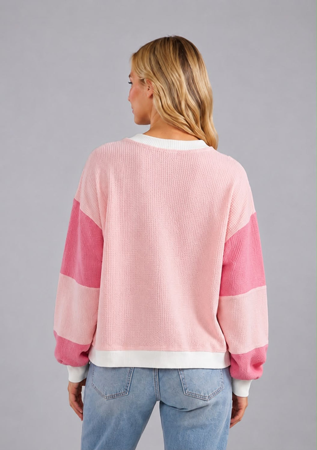 Cloudy Knit Colorblock Long Sleeve
Top